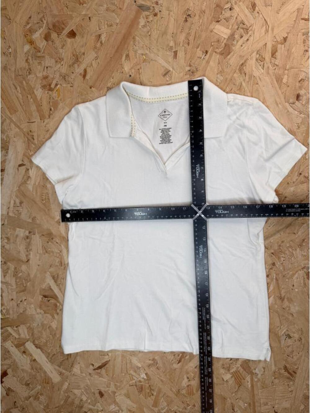 St Johns Bay Womens Polo Shirt PM Petite Medium White Short Sleeve V Neck Cotton - Picture 7 of 13